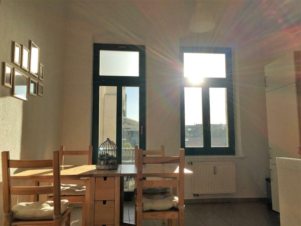 Ruhiges Apartment Am Rande Des Szeneviertels Dresden Bagian luar foto